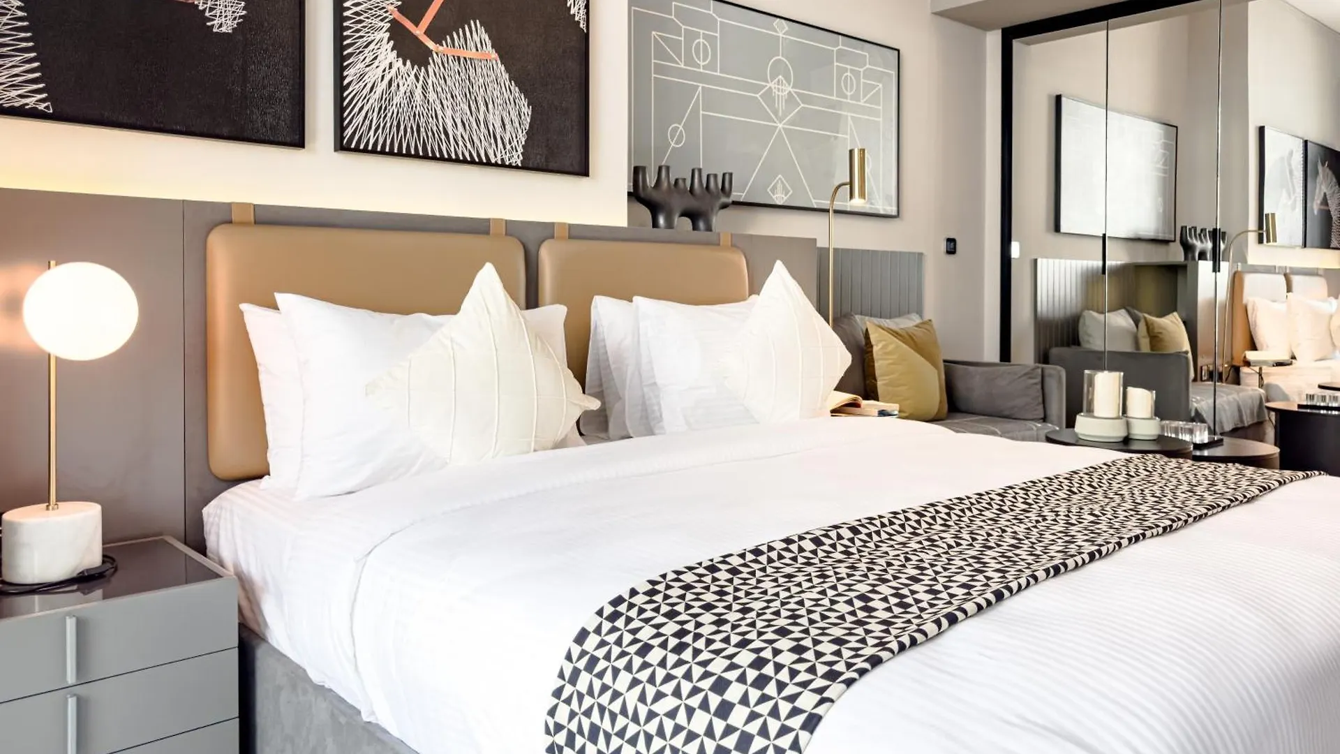 Select Stay-Studio In Mag 318 - Minutes To Dubai Mall Apartment
